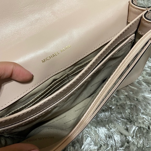 Michael Kors Cross body - Picture 3 of 6